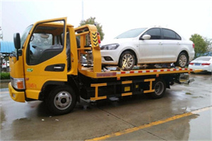 雄县附近拖车救援24小时服务热线